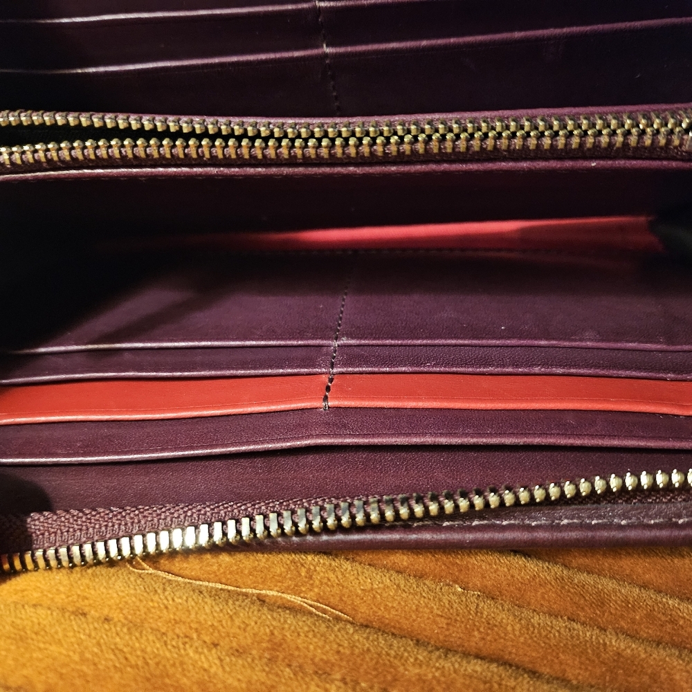 Hammitt Leather Wallet Clutch | Cherrywood And Gold | Beautiful! - Picture 9 of 9